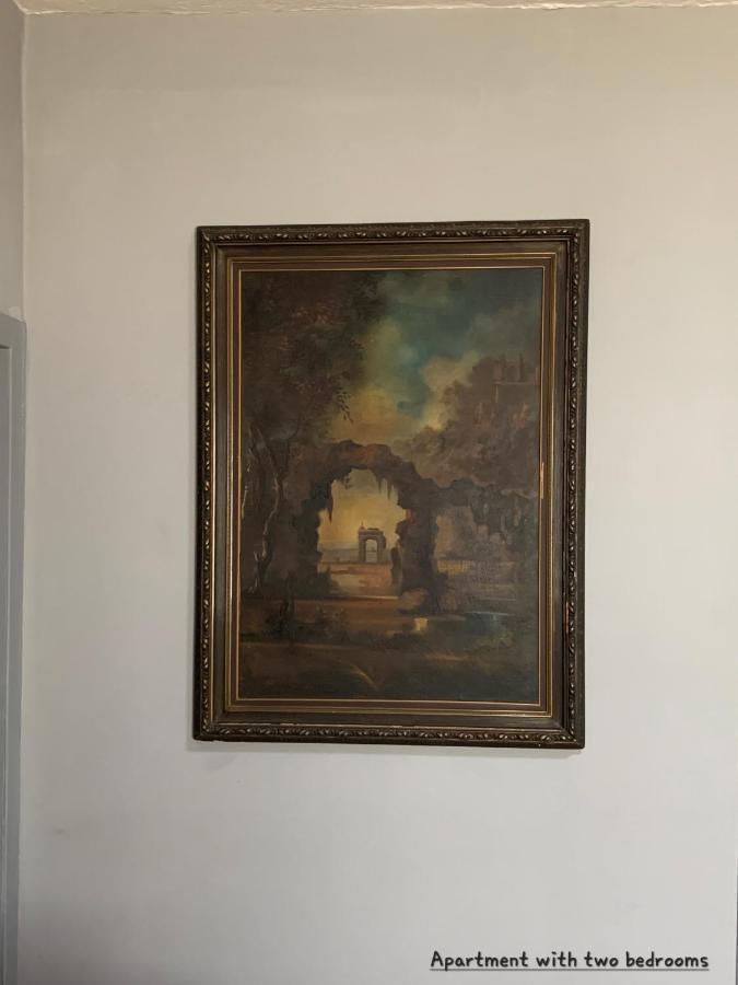 Vila Spaho Korce Buitenkant foto